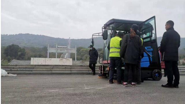 湖北容恩掃地車R-ZQXS服務(wù)張自忠將軍紀(jì)念館